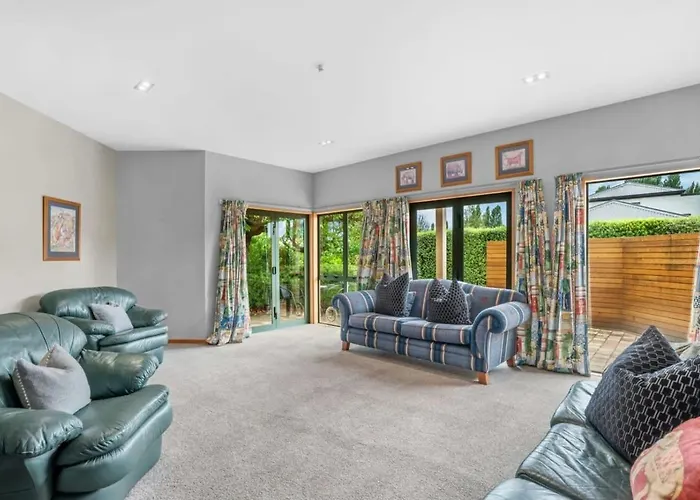 Lake View Holiday home *