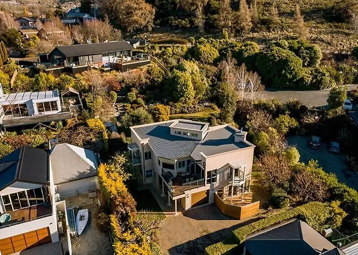 Lake View Holiday home *