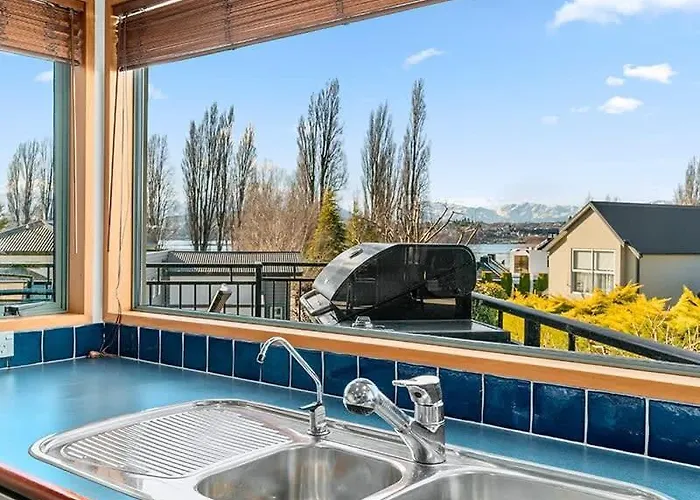 Lake View Holiday home